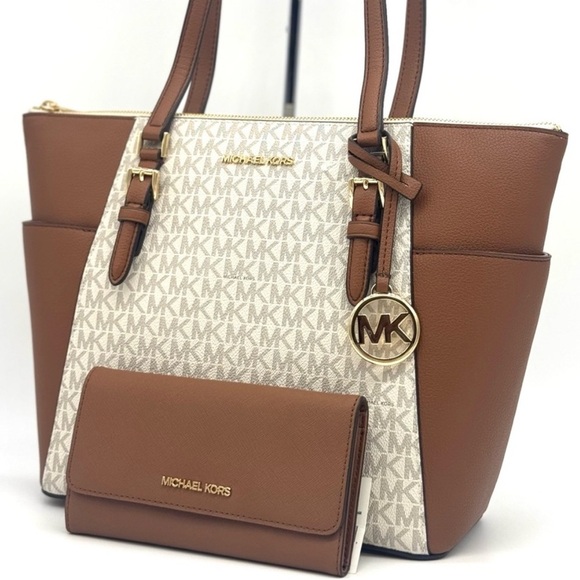 Michael Kors Large Charlotte Tote Bag & Trifold Wallet Set Vanilla/Luggage - Picture 1 of 13